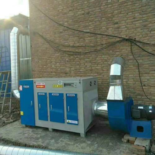 光氧催化設備安裝現場